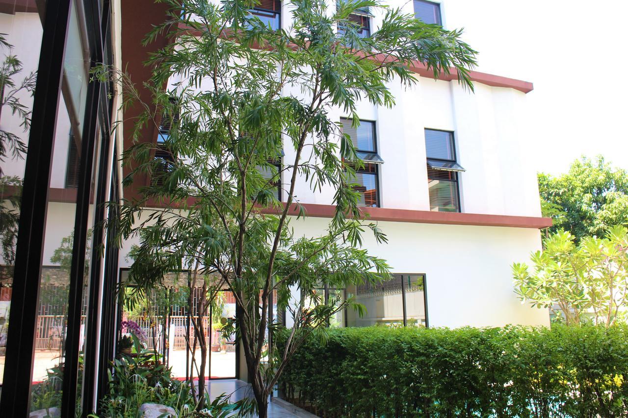 De Ninth Boutique Hotel & Spa Phnom Penh Dış mekan fotoğraf